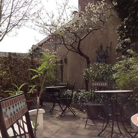 Guesthouse De Utrechtsche Dom Gouda Esterno foto
