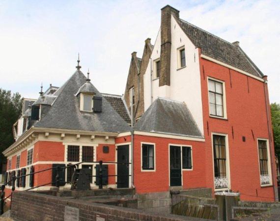 Guesthouse De Utrechtsche Dom Gouda Esterno foto