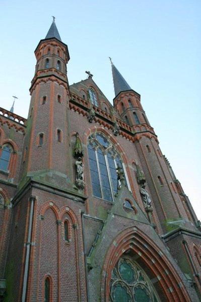 Guesthouse De Utrechtsche Dom Gouda Esterno foto
